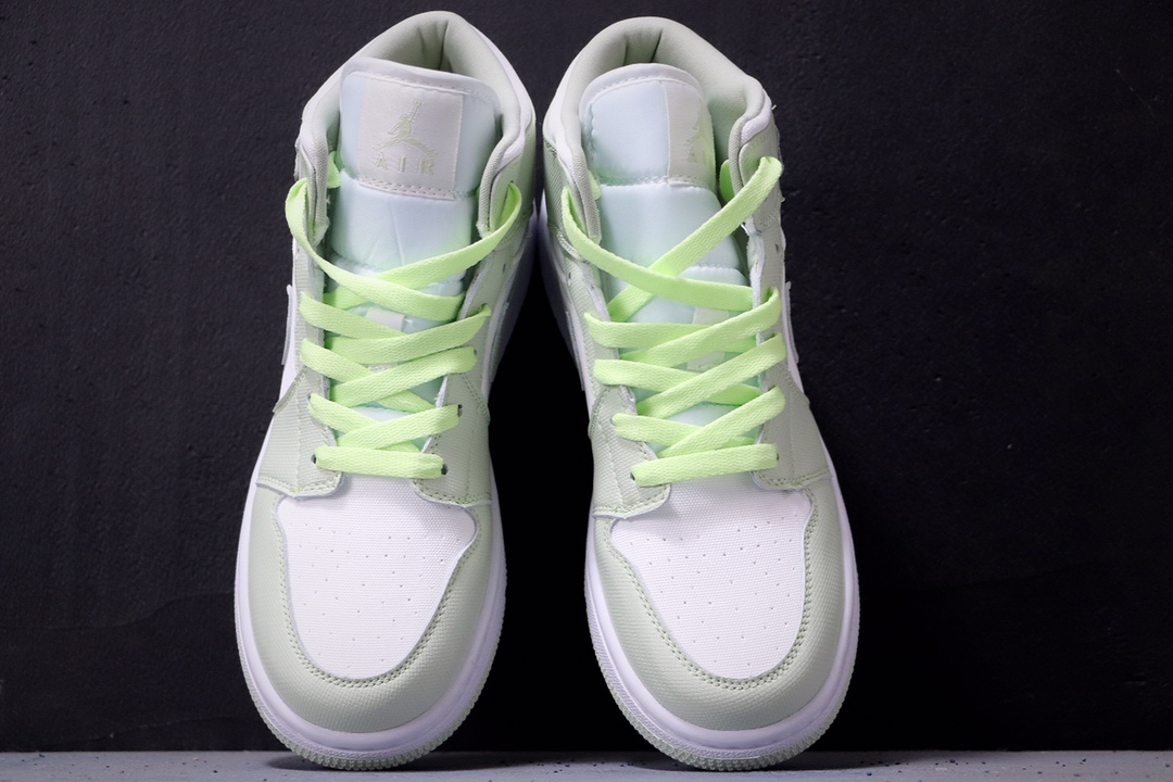 180 乔丹/Air Jordan 1 Mid “Spruce Aura” 云杉 AJ1 乔1 中帮百搭休闲运动板鞋 CV5280-103