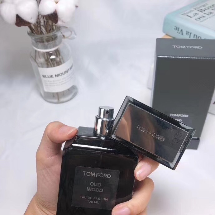 Tom Ford Oud Wood Eau de Parfum, 100ml - Oriental Woody Fragrance 5 i1585641203 9059 4