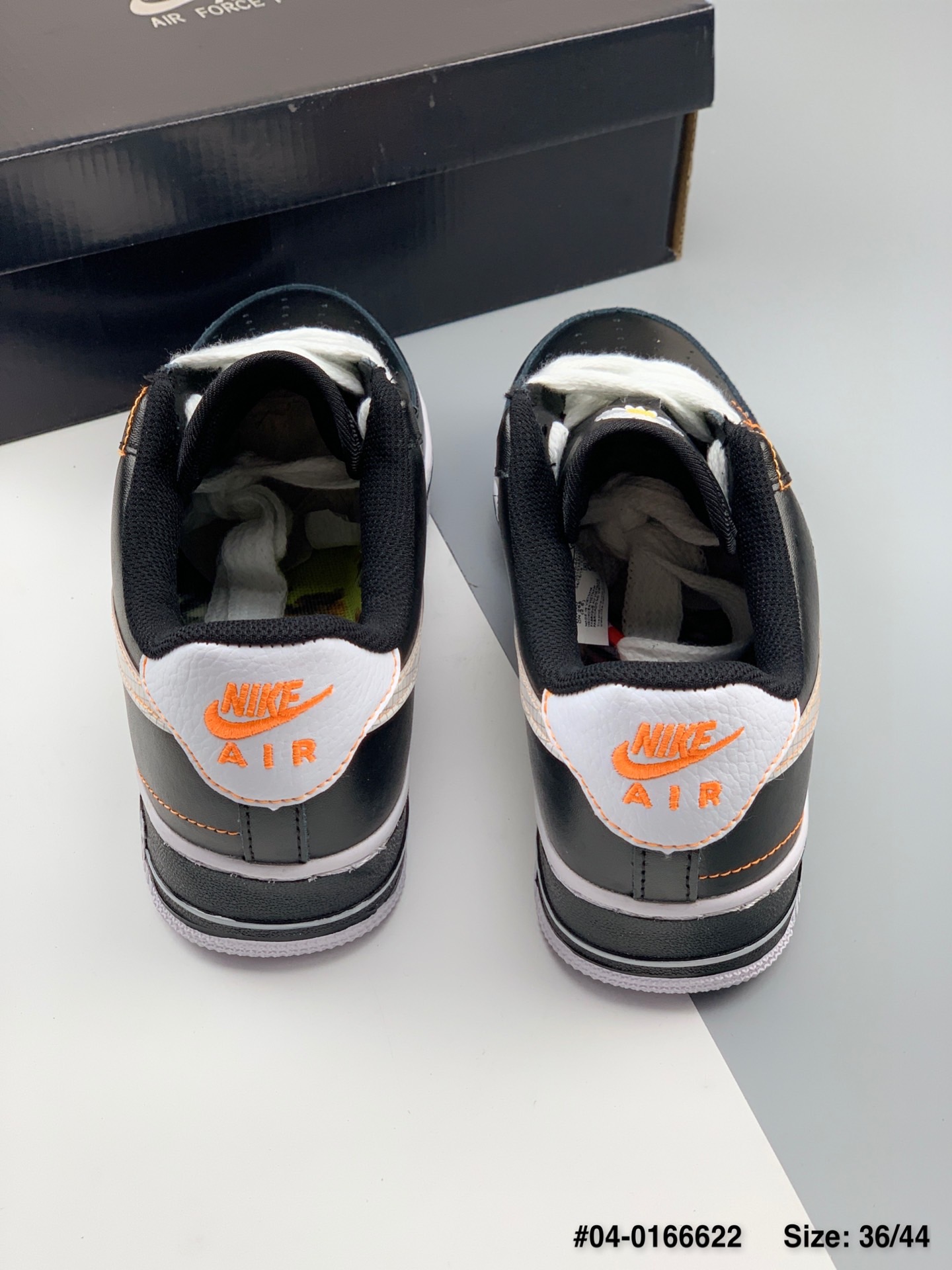 120 耐克Nike AIR FORCE 1 '07 PARANOISE“黑猪八”空军一号低帮休闲板鞋