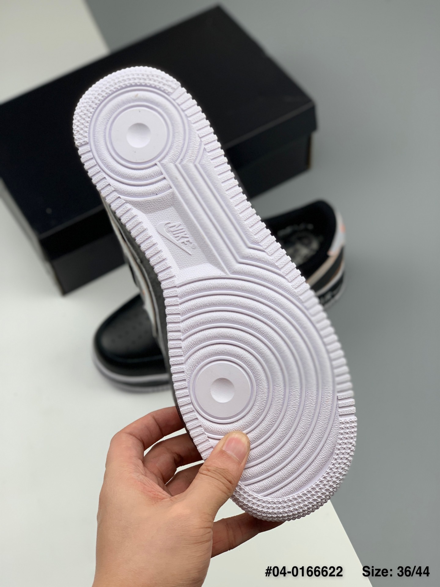 120 耐克Nike AIR FORCE 1 '07 PARANOISE“黑猪八”空军一号低帮休闲板鞋