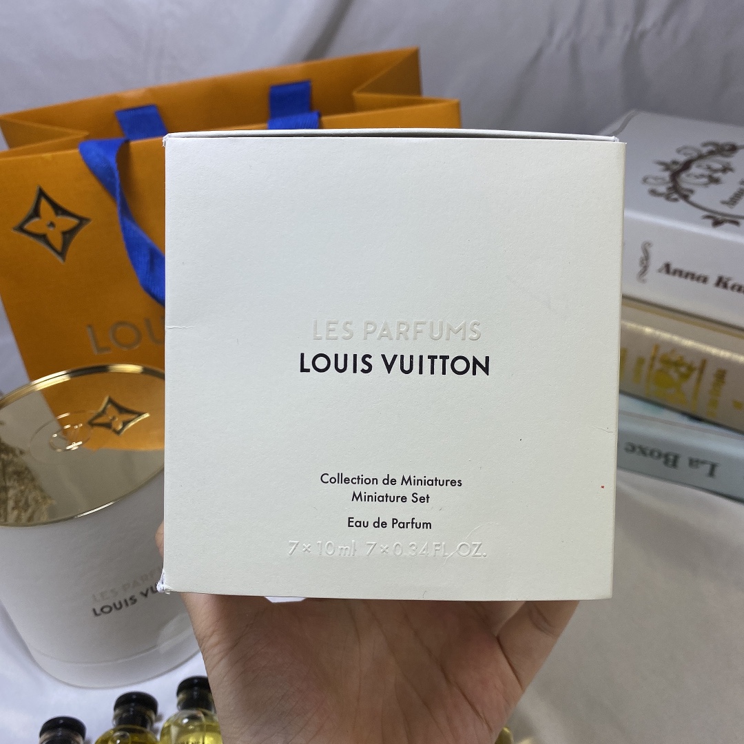 Louis Vuitton Miniature Perfume Set - 7 x 10ml - A Symphony of Scents 8 i1585677274 5594 7
