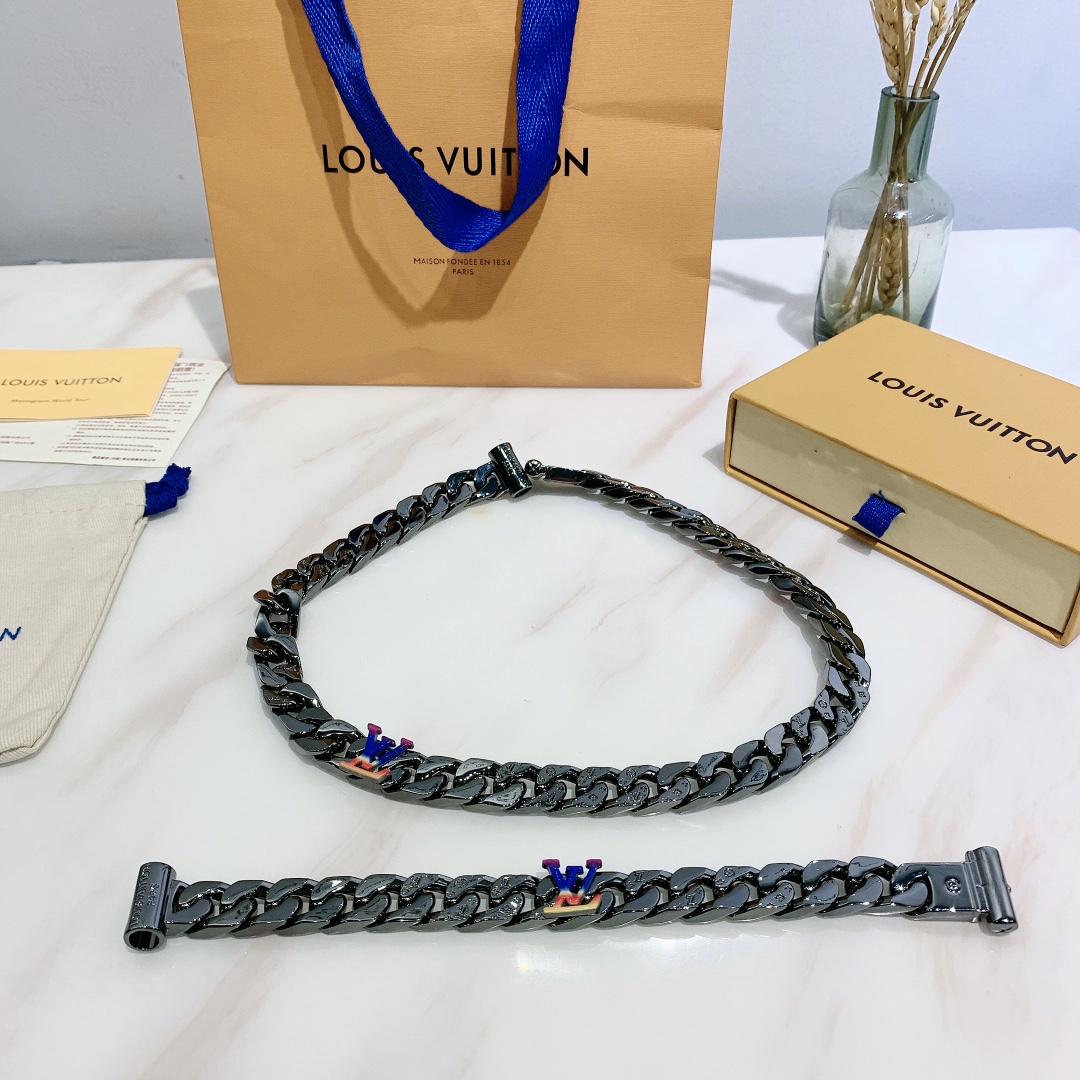 루이비통 목걸이 64170