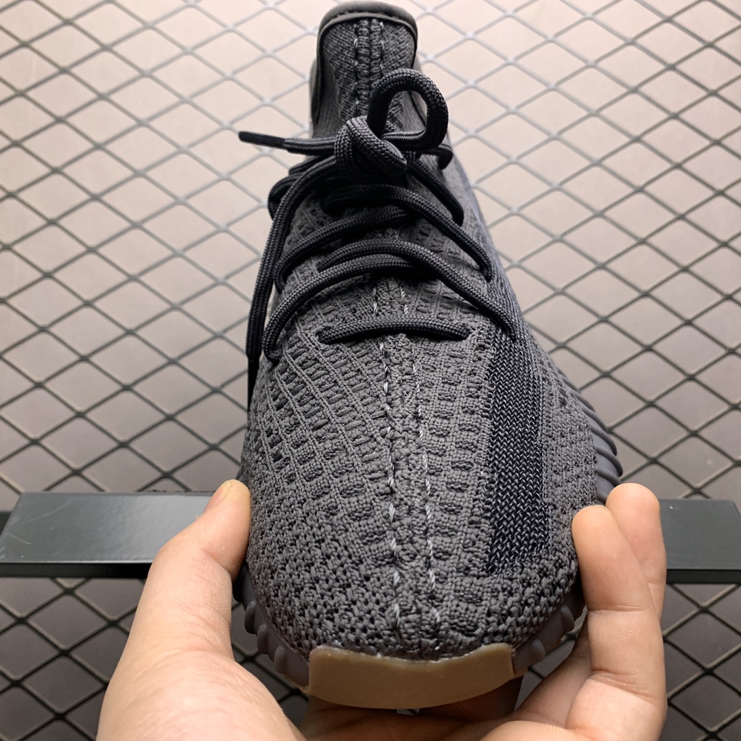 170 Adidas 阿迪达斯 Yeezy Boost 350V2 椰子新配色 ” Cinder Reflective ” 矿黑 小方黑 FY4176