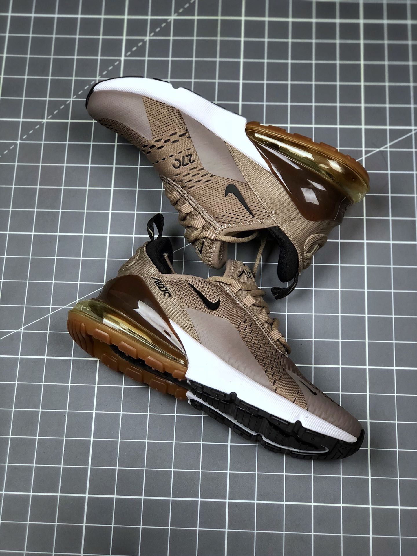 130 公司级 耐克/Air Max 270 官网强力操作主推 AH8050