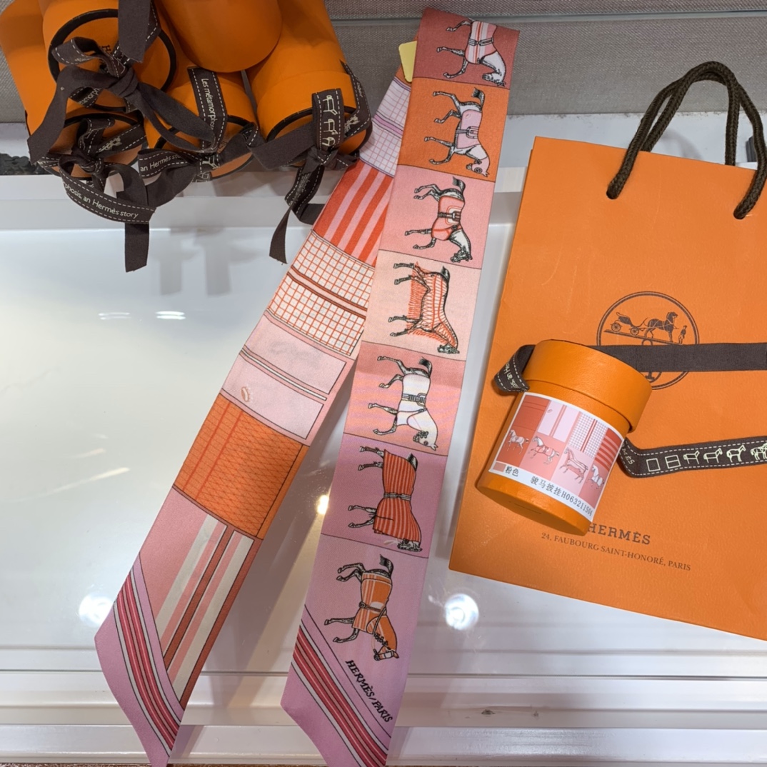 Hermes Silk Twilly Scarf - Versatile Bag Accessory & Neck Tie 4 i1585801252 631 1