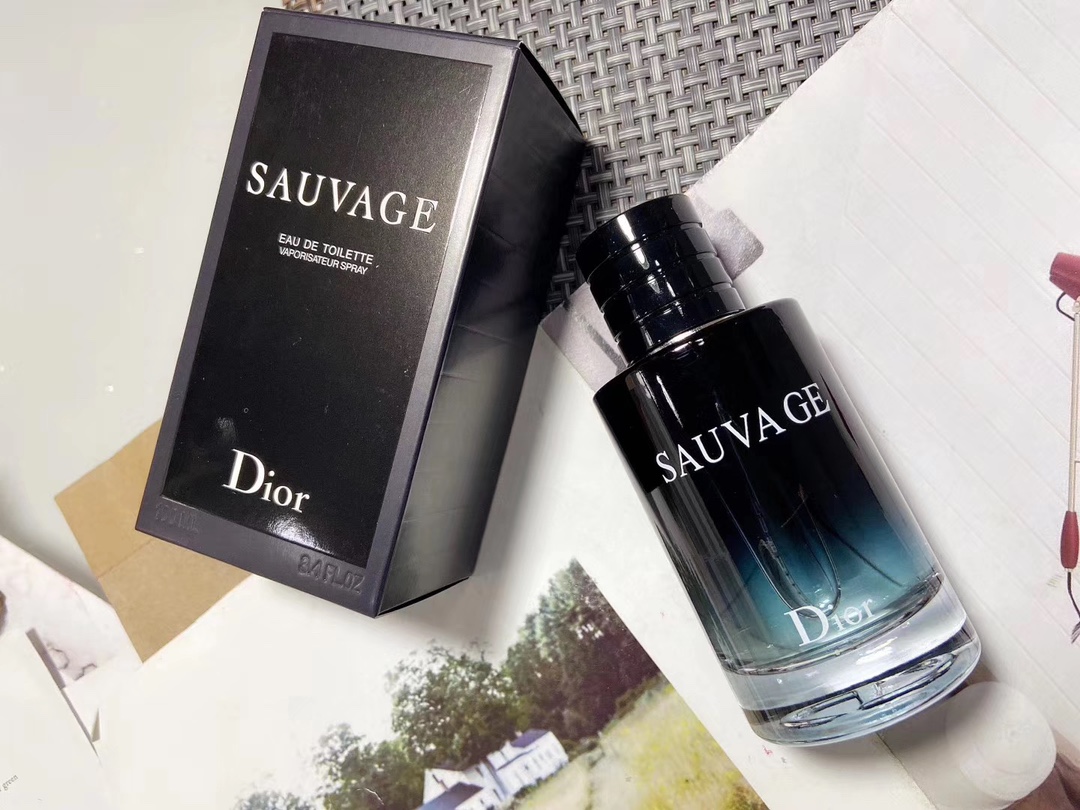 Dior Sauvage Eau de Toilette for Men - Fresh, Clean Scent, 100ml 8 i1585814304 5212 7