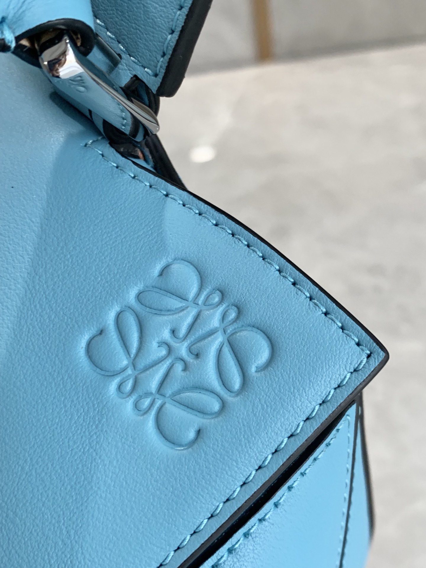 LOEWE罗意威 Puzzle bag 小号几何包 0189河蓝24CM