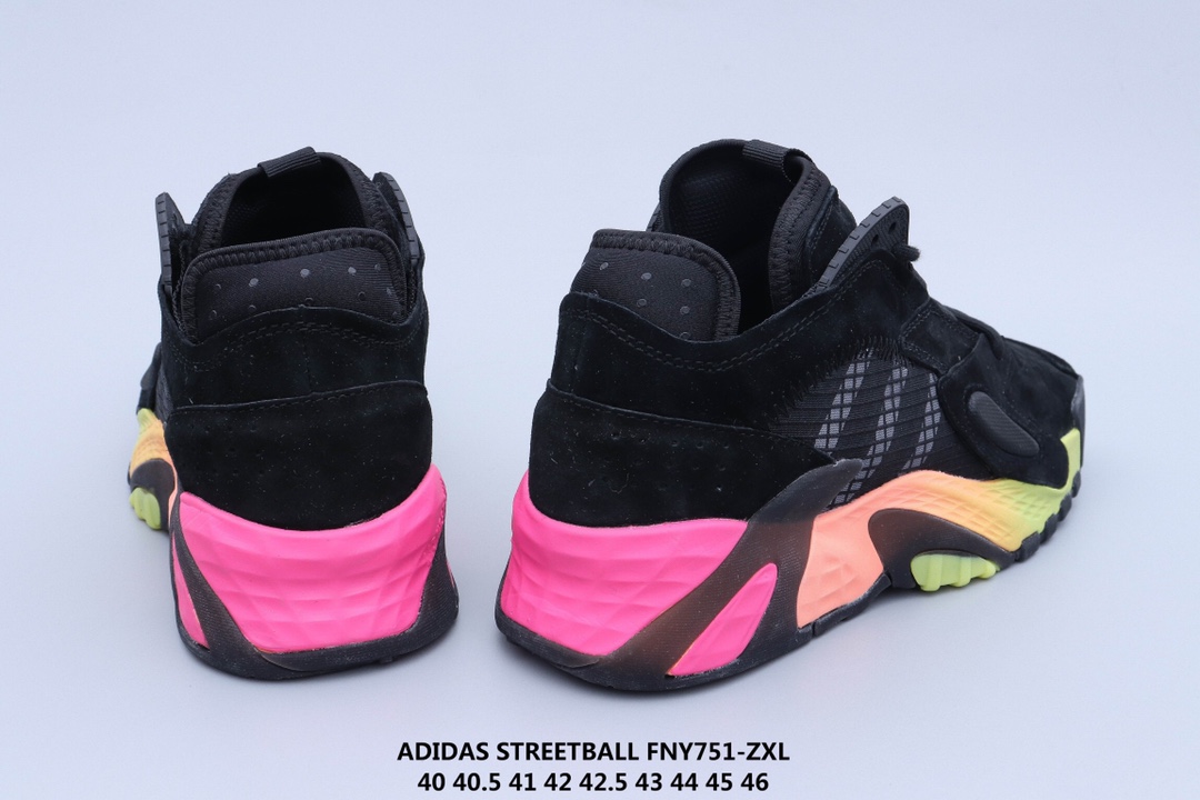 130 ADIDAS STREETBALL 街头风格 以鲜明的配色搭载前卫的风格重新定义街头时尚鞋面采用大面积荔枝皮