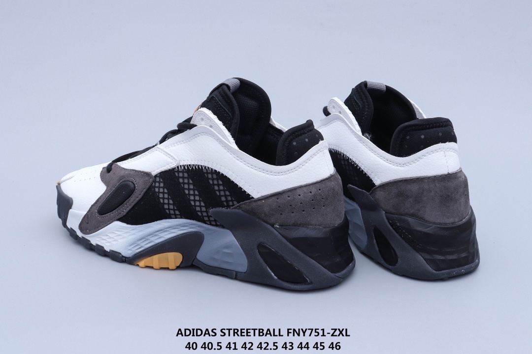 130 ADIDAS STREETBALL 街头风格 以鲜明的配色搭载前卫的风格重新定义街头时尚鞋面采用大面积荔枝皮