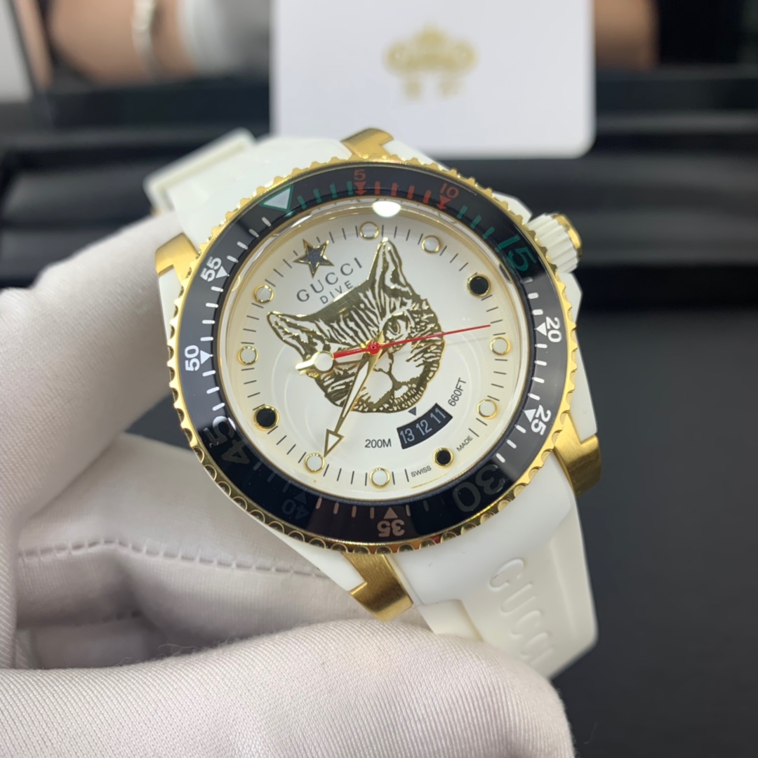 Gucci 皇家 古驰猫头女款腕表