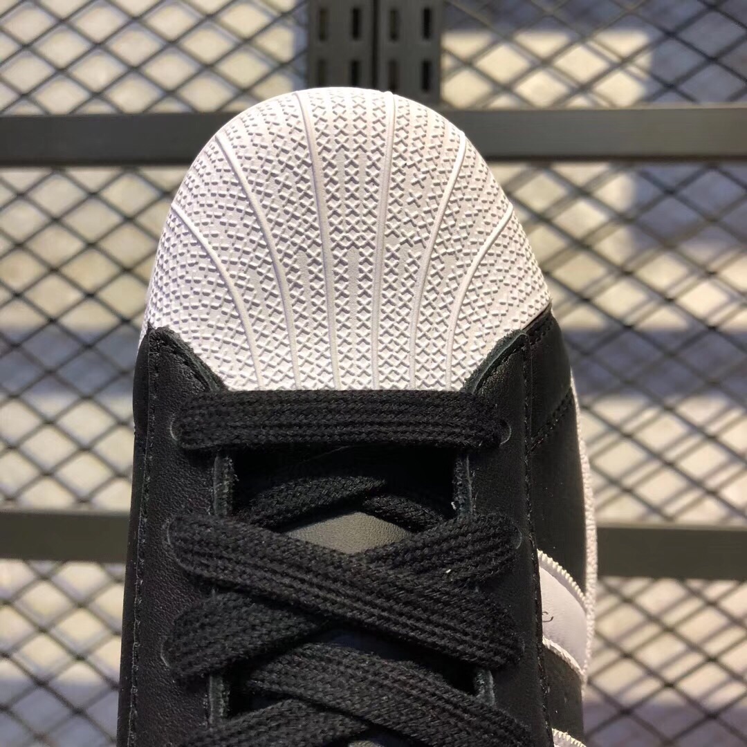 150 三叶草 Adidas Superstar 黑红刺绣 贝壳头经典百搭休闲运动板鞋官方FW6384 FW6385