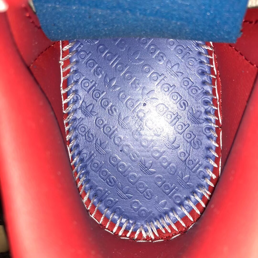 150 三叶草 Adidas Superstar 黑红刺绣 贝壳头经典百搭休闲运动板鞋 官方FW6384 FW6385-莆田鞋,莆田鞋货源,高仿鞋,高仿鞋货源,安福档口,莆田高仿鞋,莆田鞋批发,高仿鞋批发,莆田高仿运动鞋,高仿运动鞋,莆田运动鞋 150 三叶草 Adidas Superstar 黑红刺绣 贝壳头经典百搭休闲运动板鞋 官方FW6384 FW6385