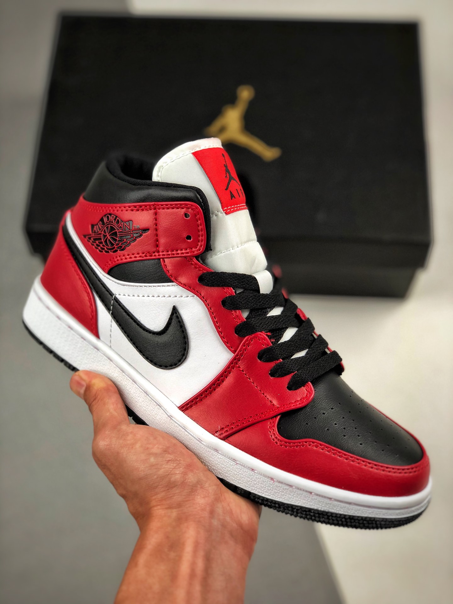 Se admite pago contra reembolso. Canal original, la mejor artesanía del mercado ‼ Air Jordan 1 Mid Chicago Invertido. S…