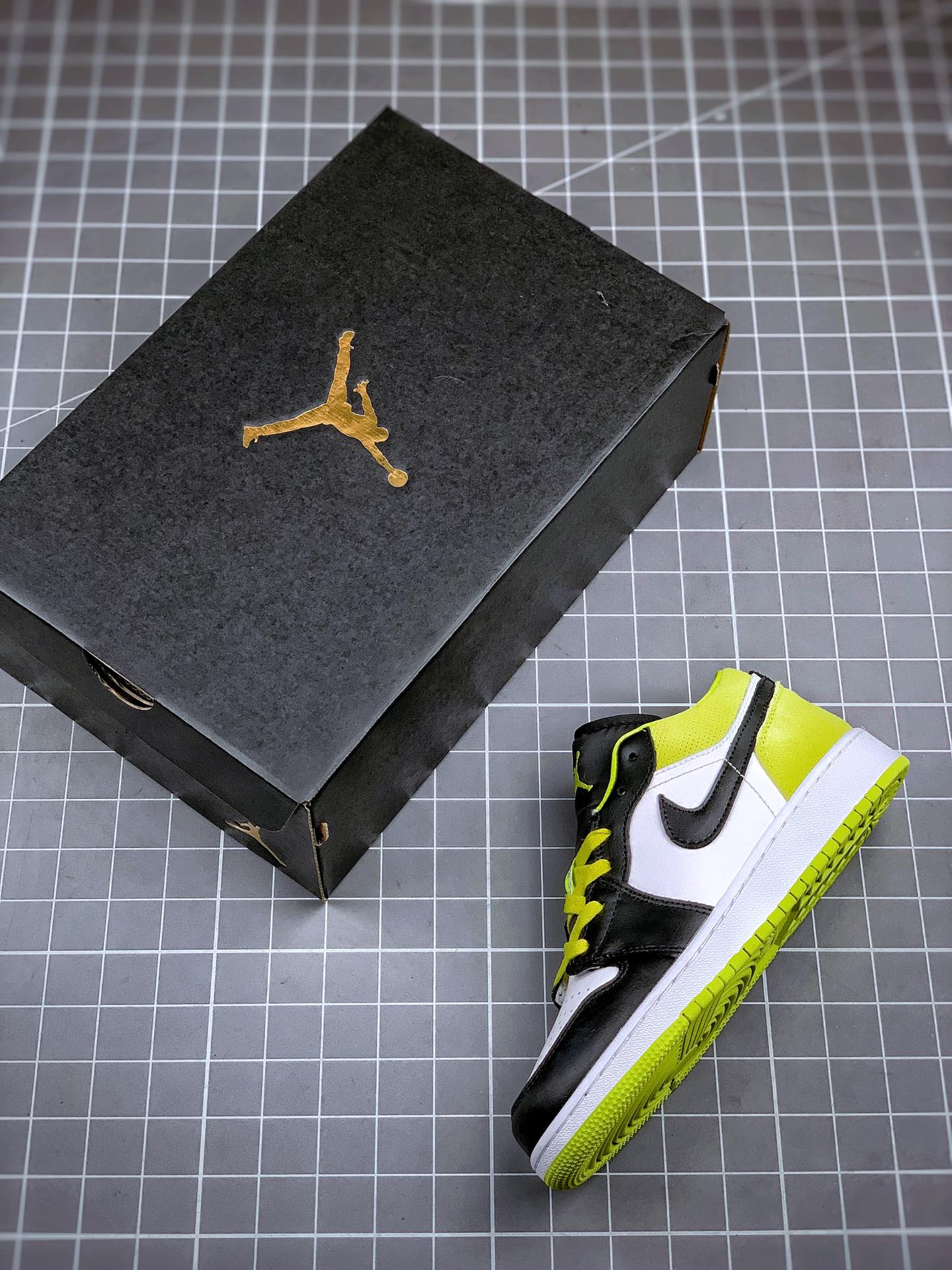 110 Air Jordan 1 Low 激光草绿  CK3022-004