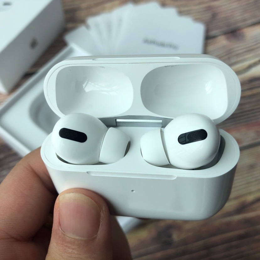 【正版黑网】airpods pro，最高版本【原装黑网】最新最高苹果三代蓝牙耳机，黑网豌豆射手，改名定位，设置降噪模式！一比一原厂壳料喇叭，高度还原正版音质，还原98％正版手感！
⊙支持入耳检测（与正版一致可随意开关）
⊙耳机续航3-4小时，充电仓能充3-4次实足电池保障续航！
⊙音质秒杀airpods 2代低音贼带带劲

设置可开关主动降躁（虚拟降噪，没有正版那么强劲）
电子产品不可能十全十美，我们只能保证是同款里最好的，市面最高版本，真实优质厂家货源 不夸大！


质量保障一年！