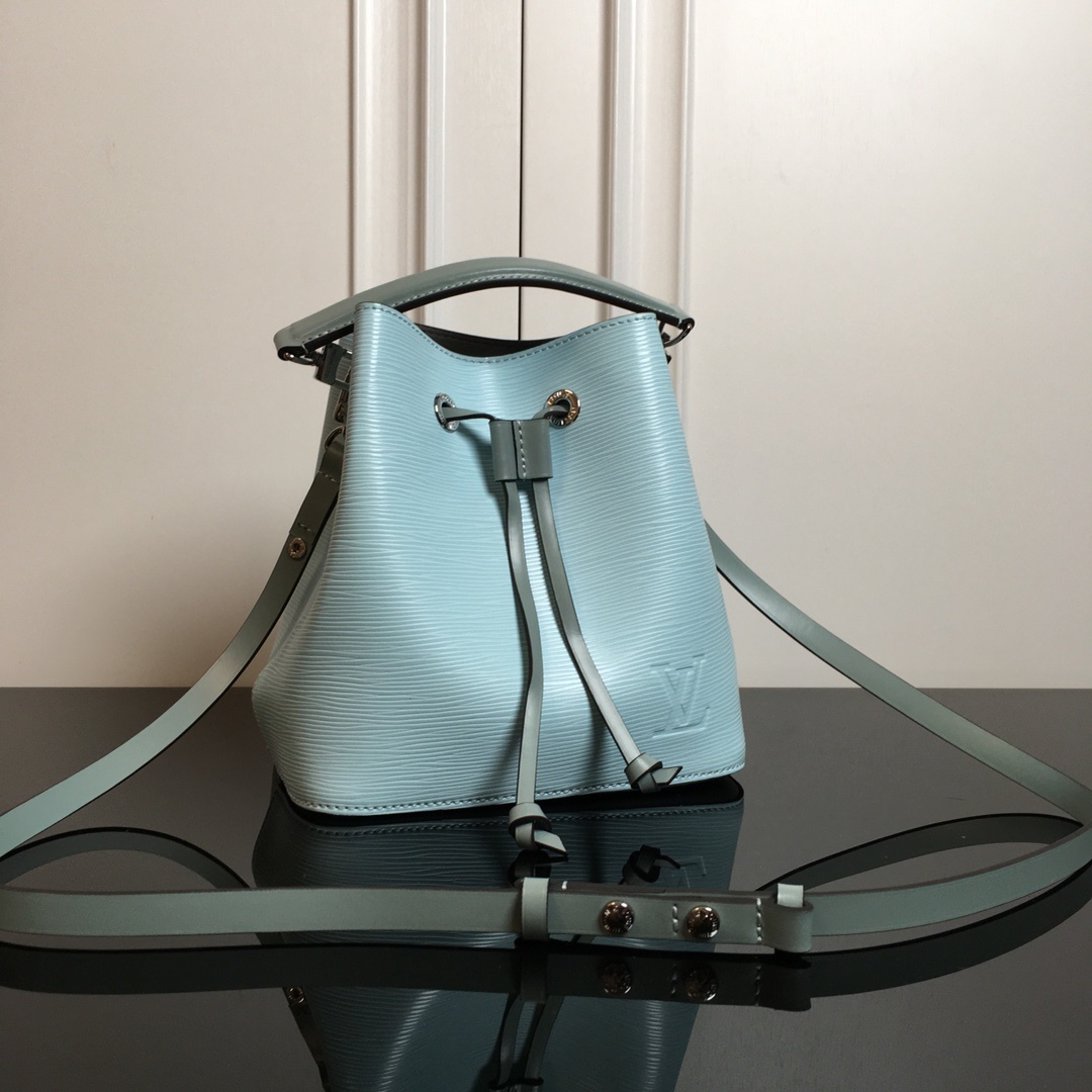 M52853薄荷绿【顶级原单】NÉONOÉ BB 手袋(线上首发)NéoNoé BB 手袋沿袭路易威登经