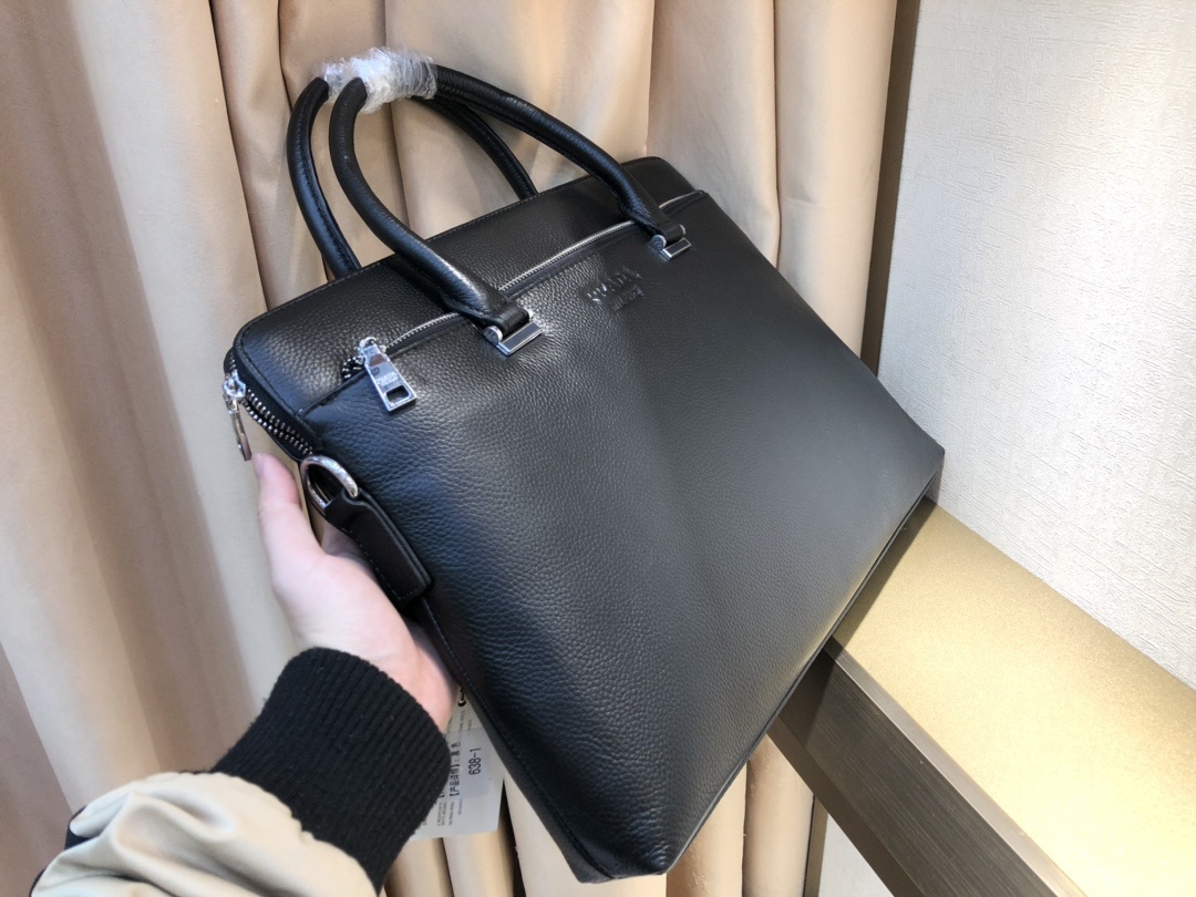 普公文包款号:88638-1#规格:40x30x6cm 意大利米兰原版 顶级货,原版头层皮,不是头层牛皮