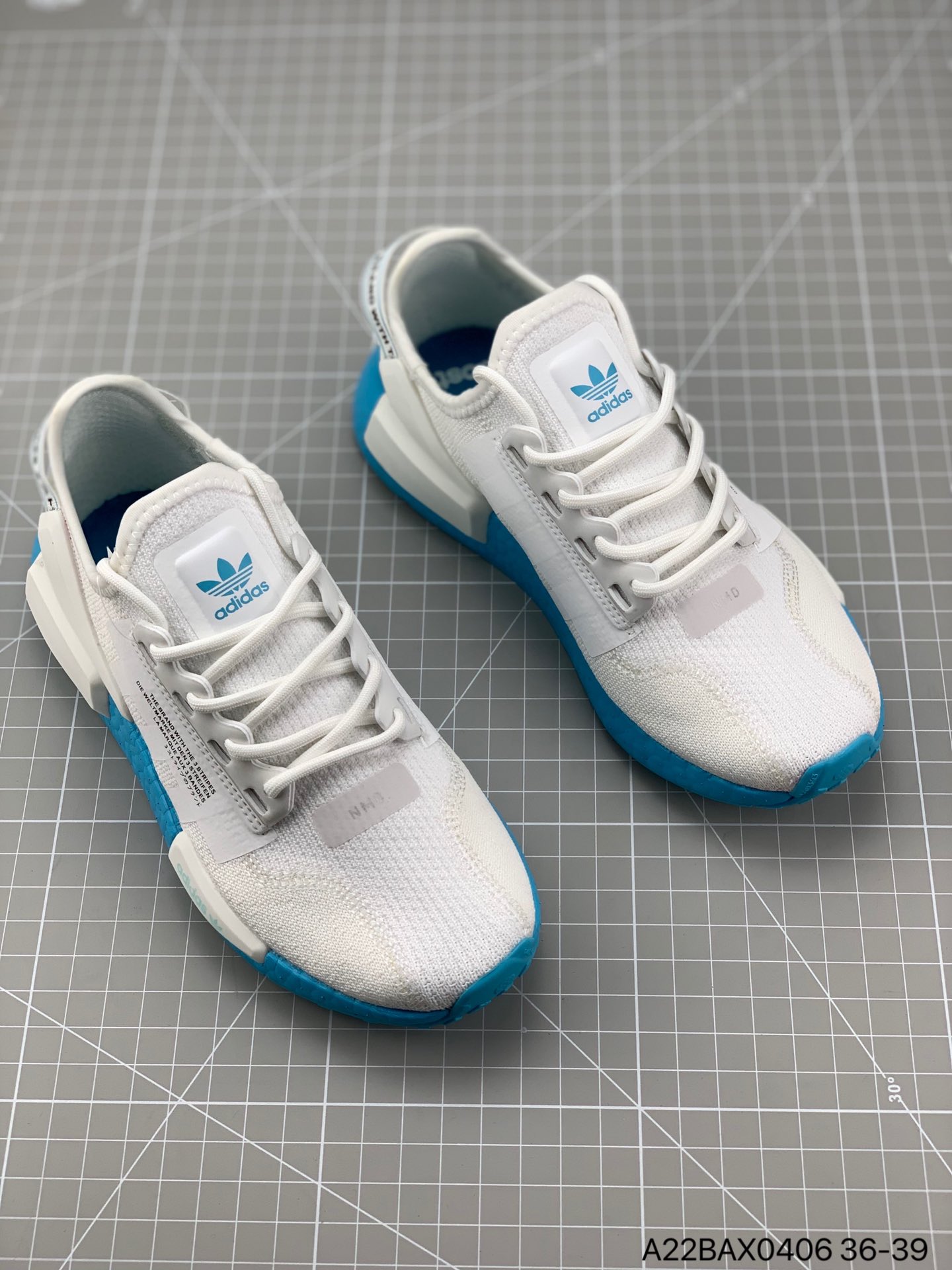 180公司级真爆 阿迪达斯 Adidas NMD R-1 针织面街头风经典百搭跑步鞋 官方货号FX3901