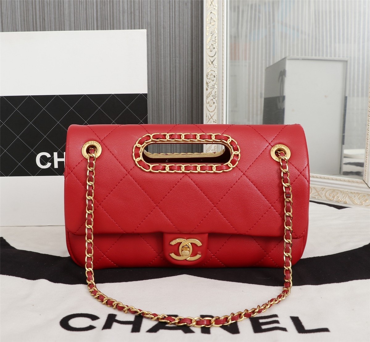 现货CHANEL翻盖链条包它来了真心