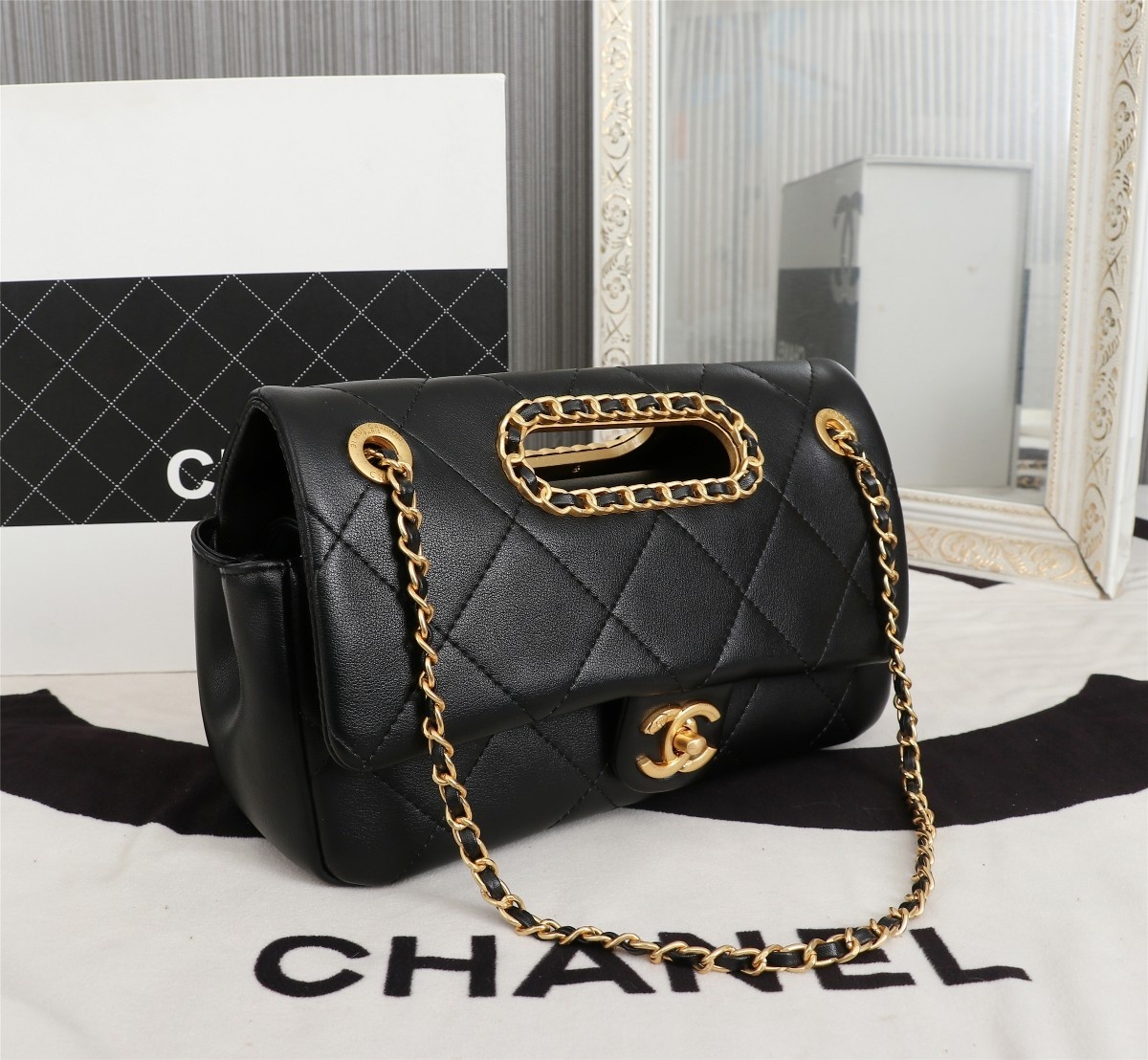 现货CHANEL翻盖链条包它来了真心