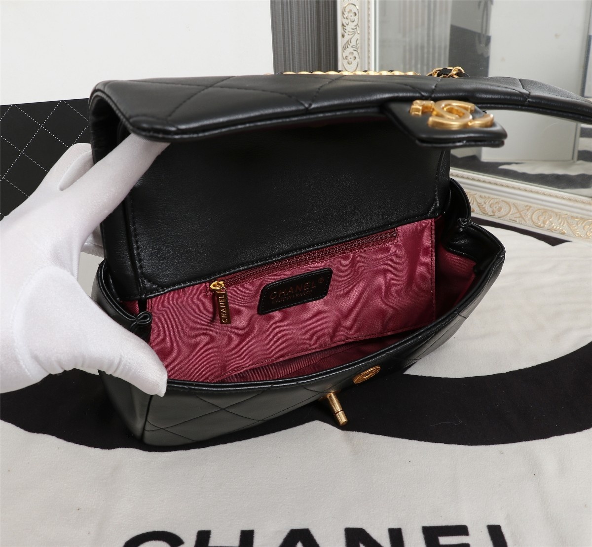 现货CHANEL翻盖链条包它来了真心