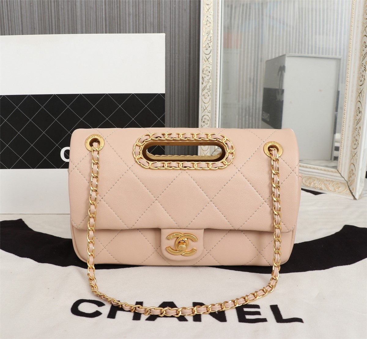 现货CHANEL翻盖链条包它来了真心
