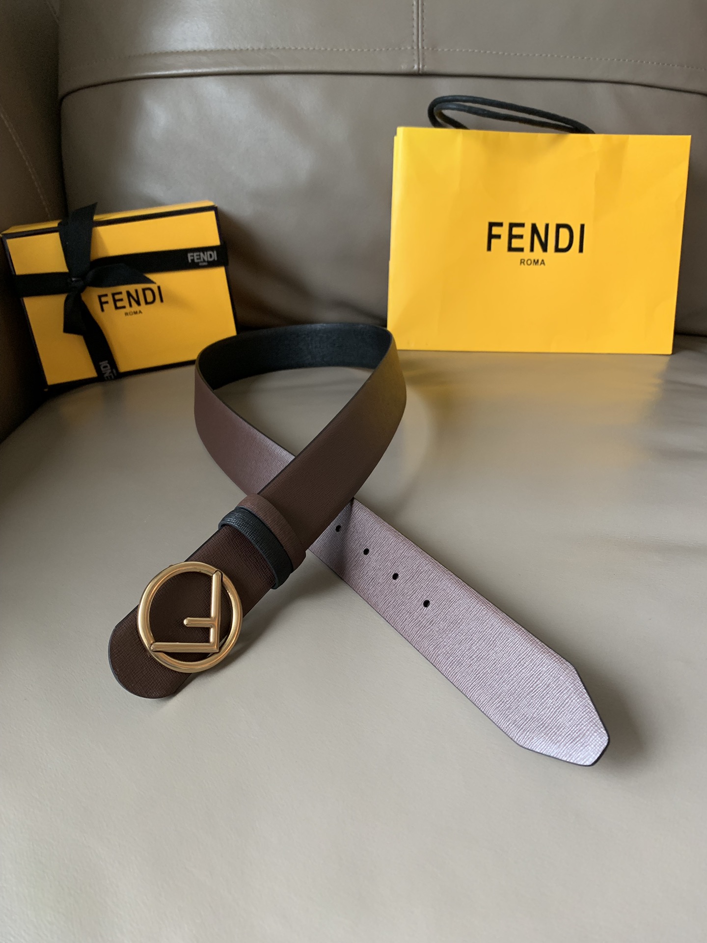 FENDI芬迪专柜同款休闲双面用腰带