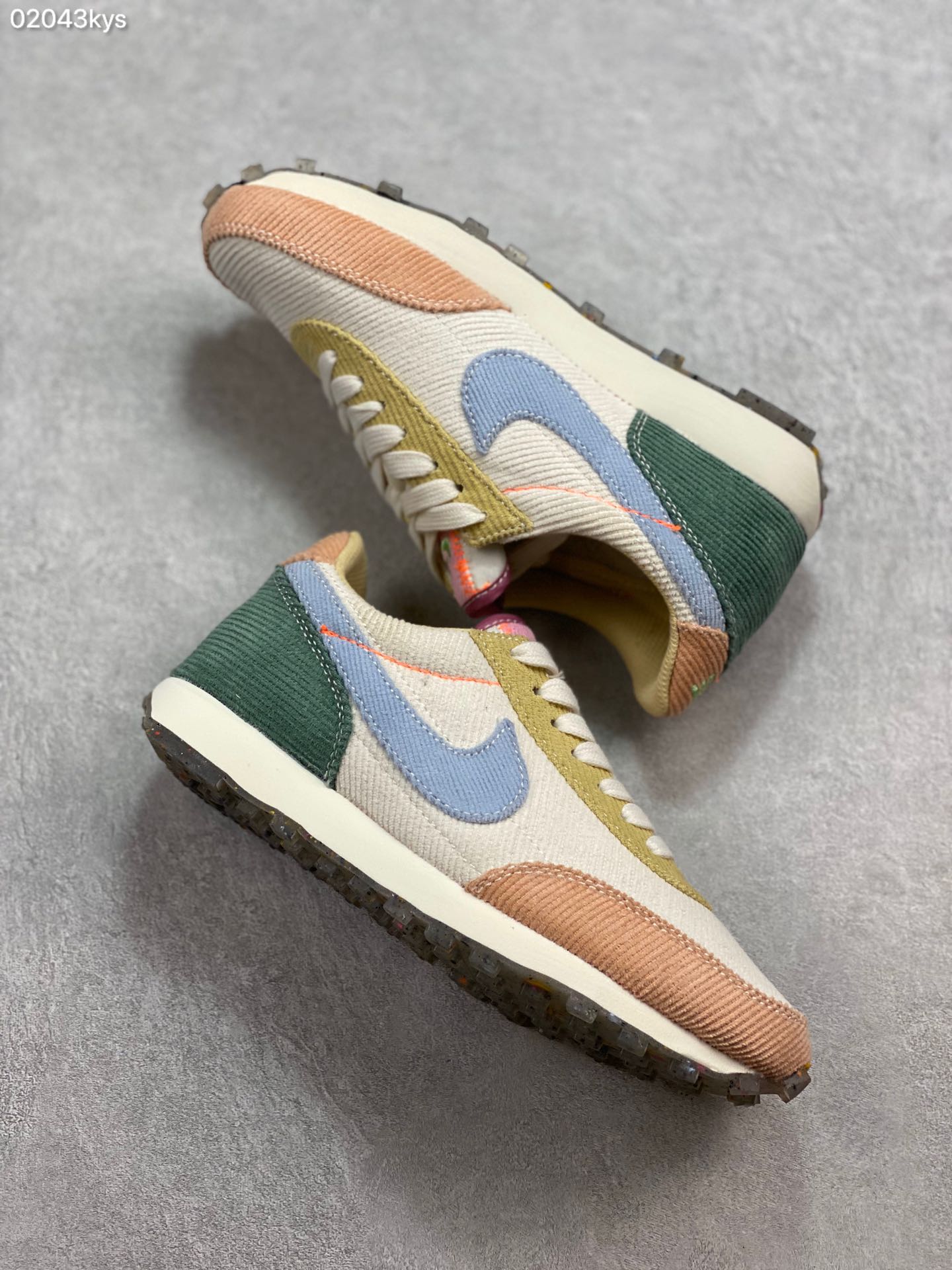 160 独家台湾进口灯芯绒 Nike Daybreak SP 华夫网面复古跑鞋