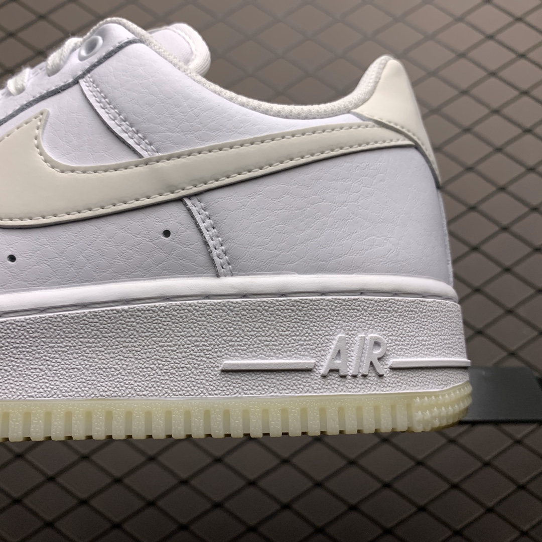 220 Nike Air Force 1'07 CK QS 夜光大底 空军一号低帮运动休闲板鞋 AO2132-101