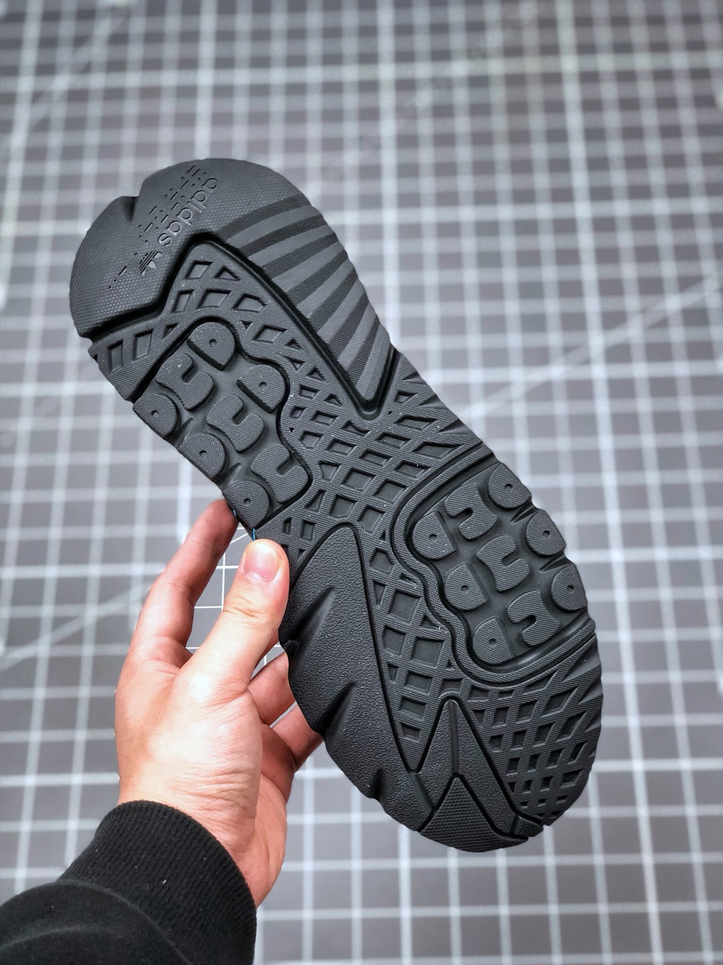 150 真标半码 阿迪达斯 /Adidas Nite Jogger Boost 夜行者3M反光 爆米花大底复古跑鞋 FV3615