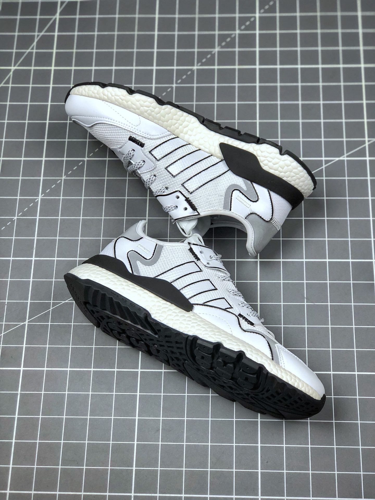150 真标半码 阿迪达斯 /Adidas Nite Jogger Boost 夜行者3M反光 爆米花大底复古跑鞋 FV3615