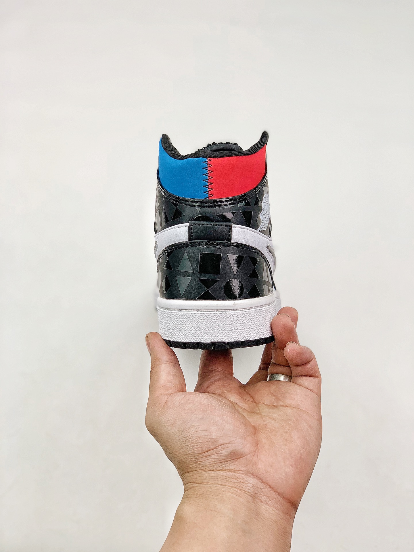 170 Air Jordan 1  原装配色 史诗级独家特价 限时抢购