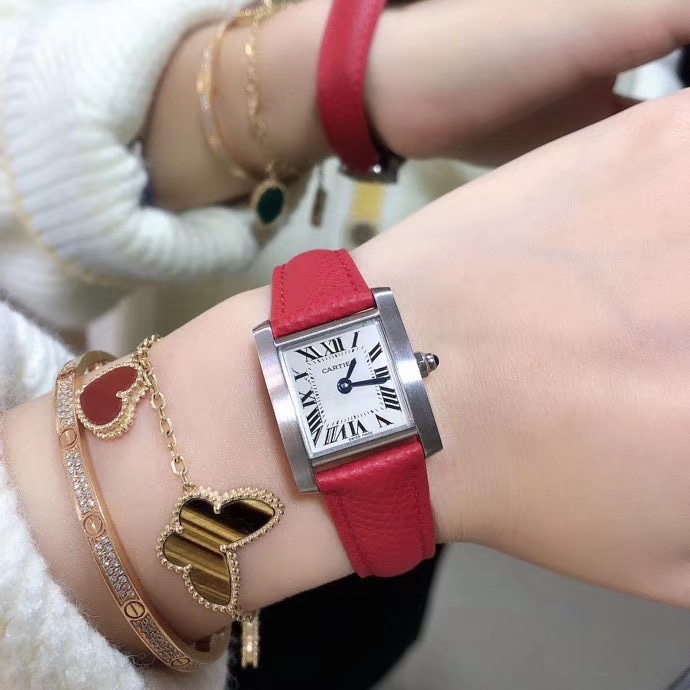 Cartier 卡地亚法国坦克Cartier Tank Française系列