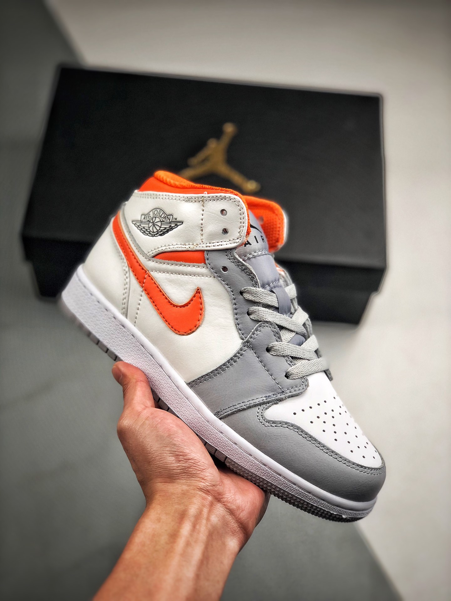Admite pago contra reembolso Canal original, la mejor artesanía del mercado‼ Air Jordan 1 Mid Nuevo Gris Naranja, serie…