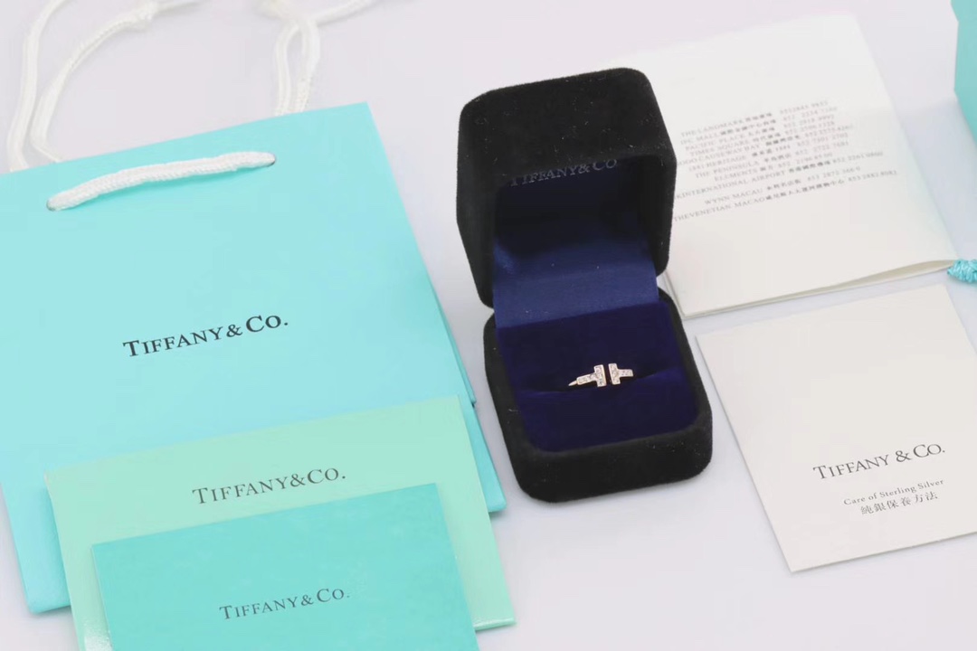 Tiffany & Co. Tiffany T系列双T戒指满钻玫瑰金