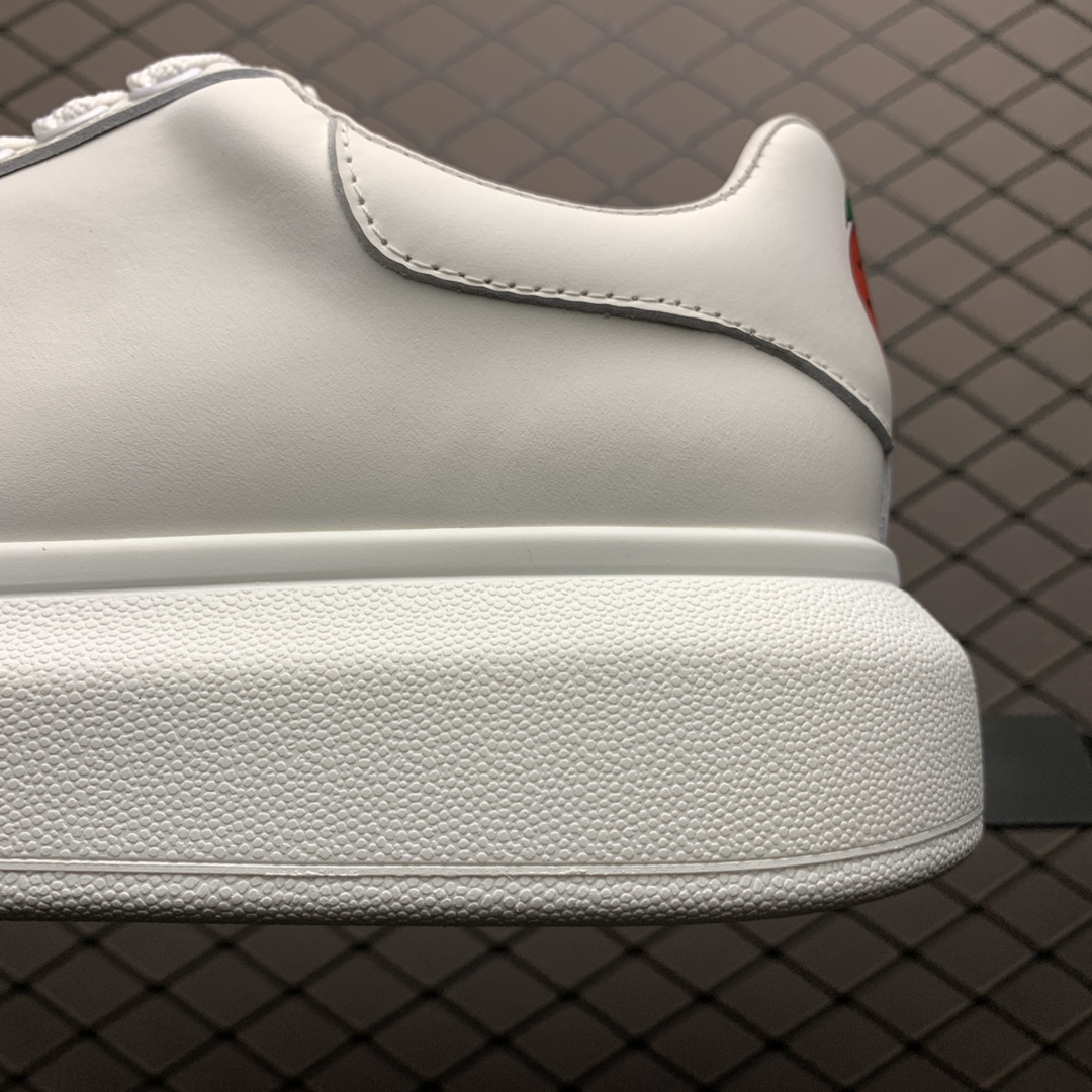 300 Alexander McQueen 麦昆2020早春最新款