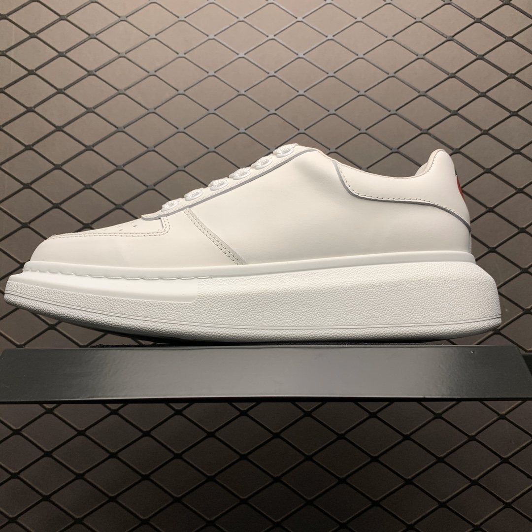 300 Alexander McQueen 麦昆2020早春最新款