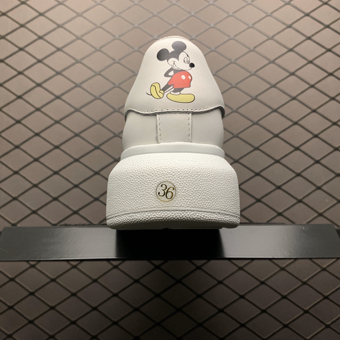300 Alexander McQueen 麦昆2020早春最新款