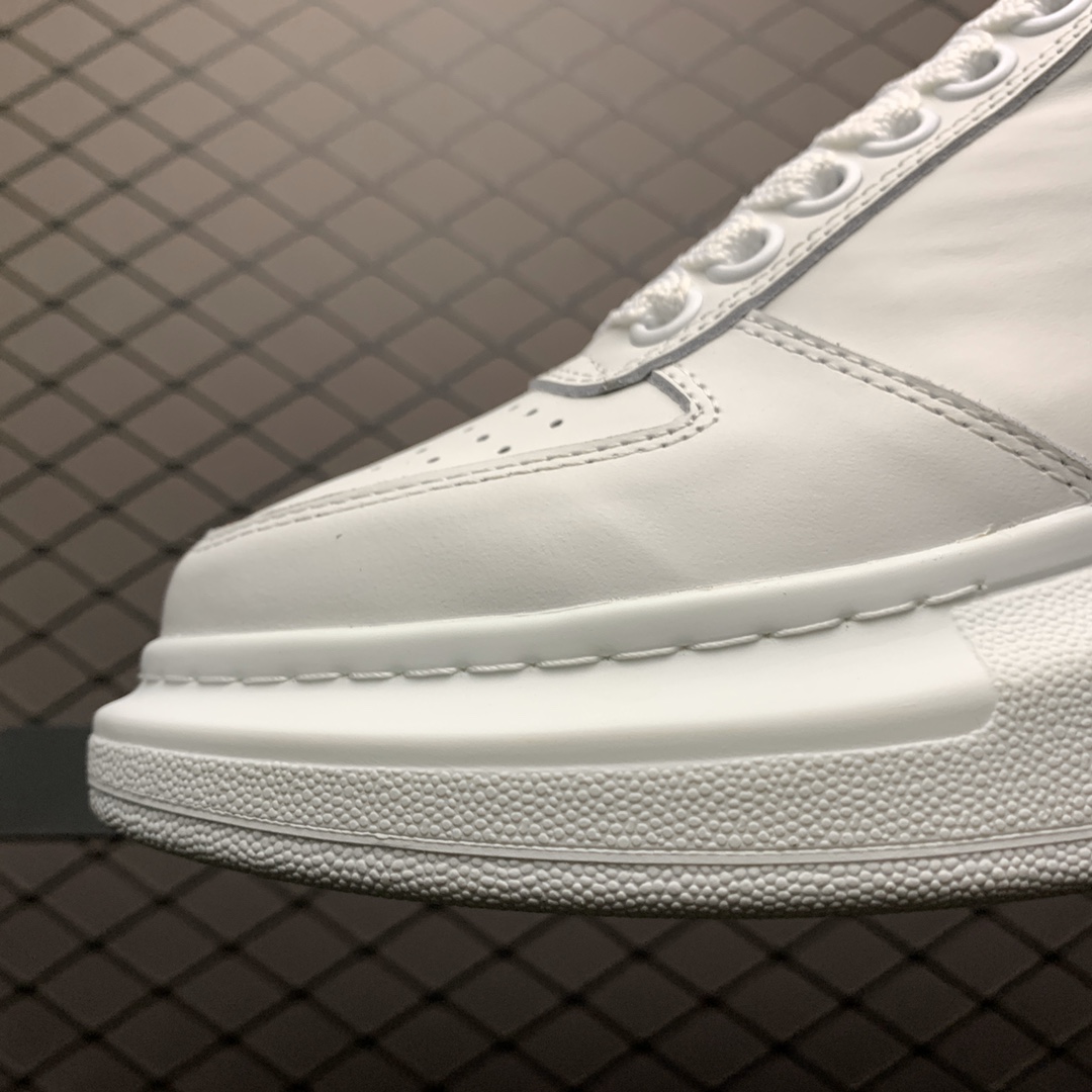 300 Alexander McQueen 麦昆2020早春最新款