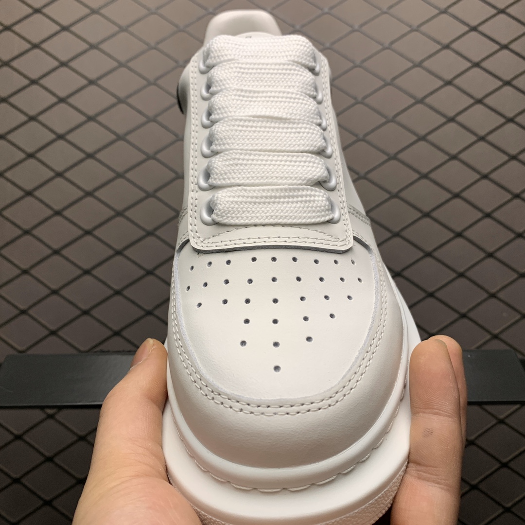 300 Alexander McQueen 麦昆2020早春最新款