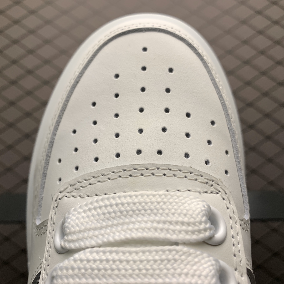 300 Alexander McQueen 麦昆2020早春最新款