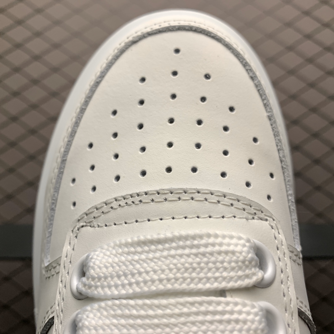 300 Alexander McQueen 麦昆2020早春最新款