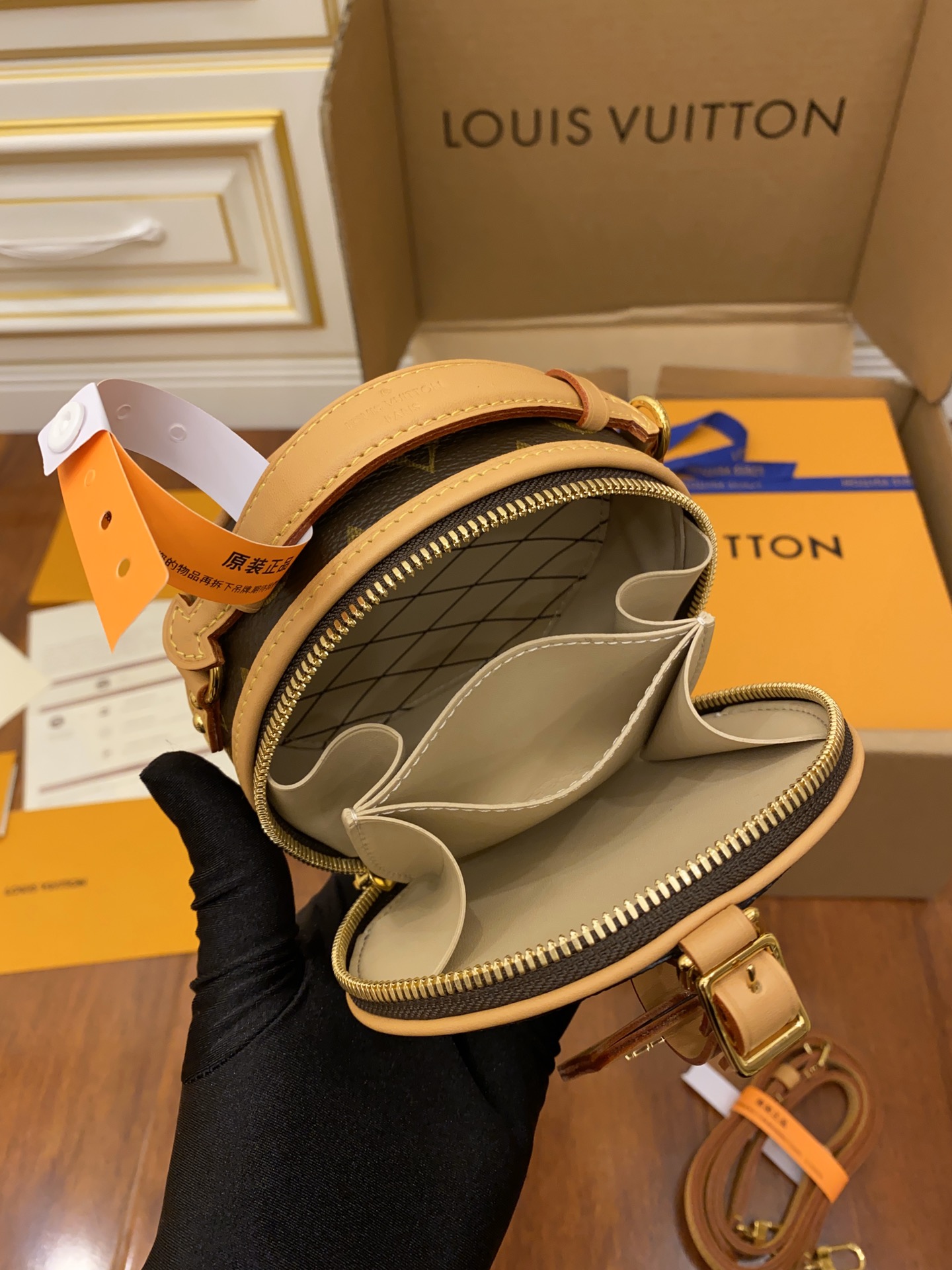 Louis Vuitton LV Mini Boîte Chapeau 迷你盒子包 M44699