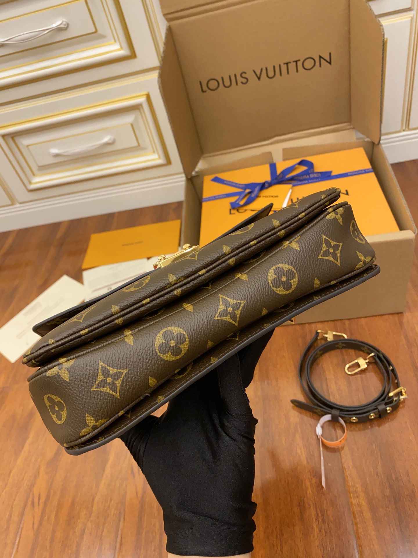 Louis Vuitton LV Pochette Métis邮差包 M44875 M44876