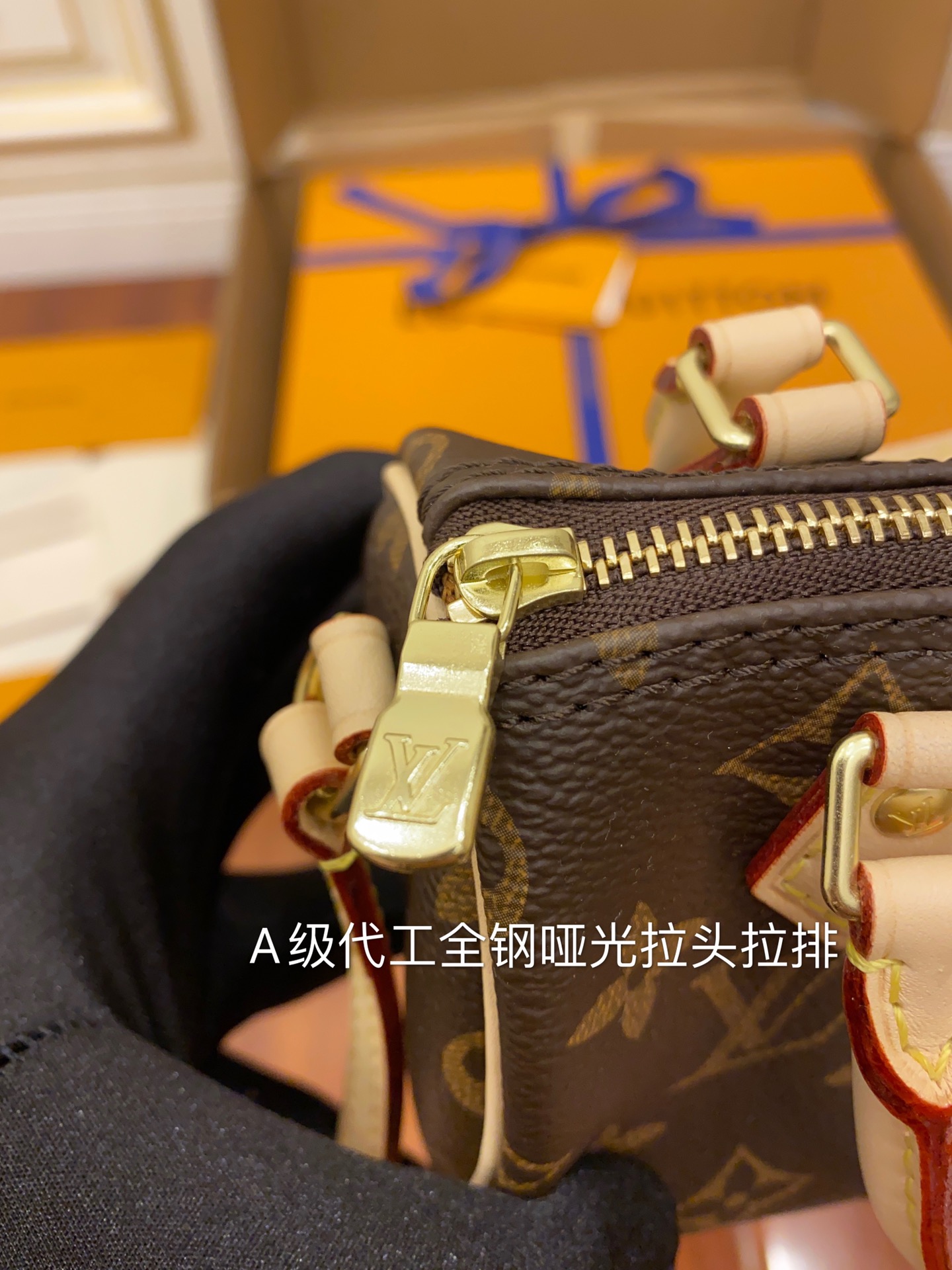 Louis Vuitton LV Nano Speedy 迷你枕头包 M61252