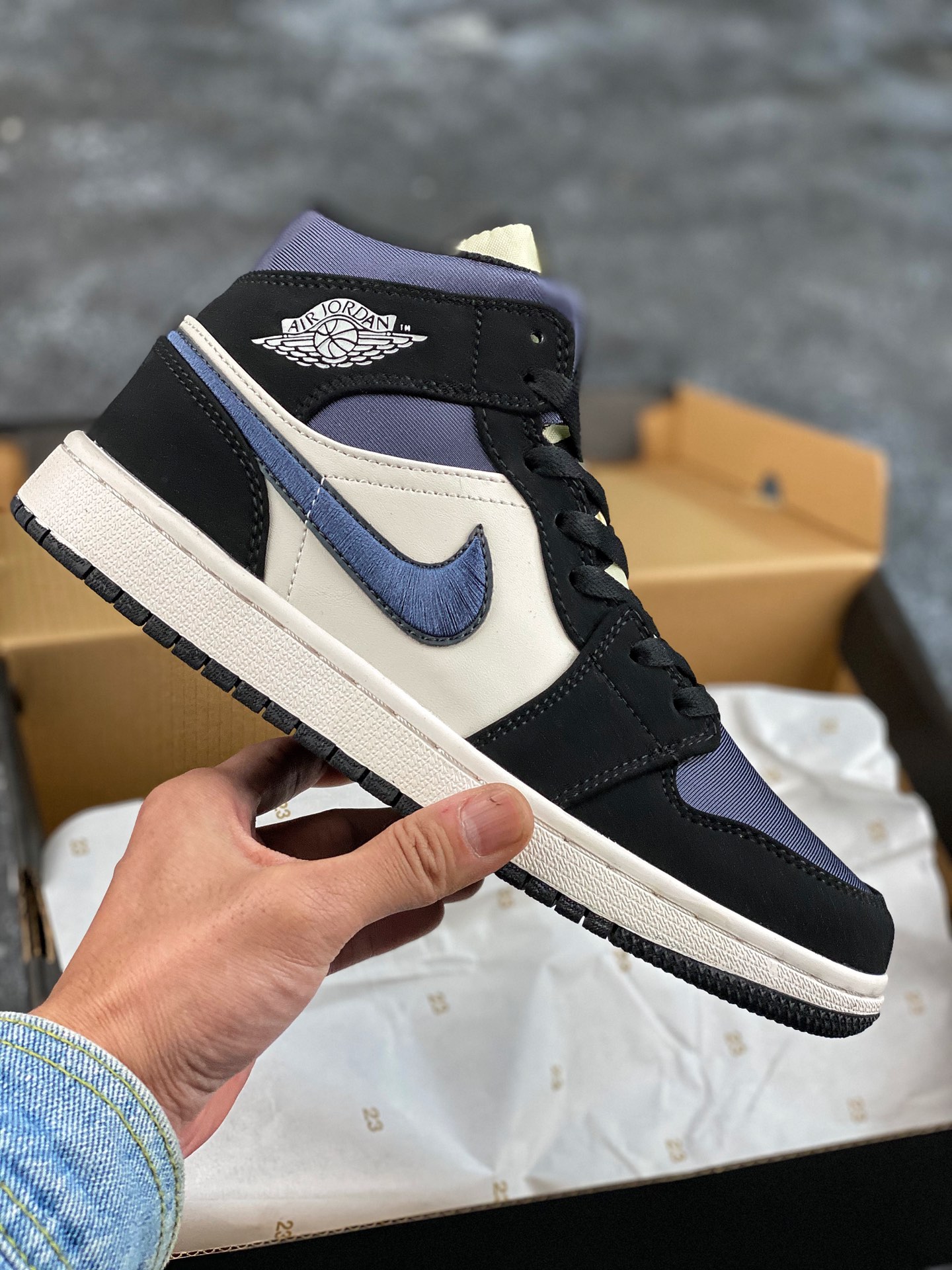 140  Air Jordan 1 Dark Olive AJ1 Mid