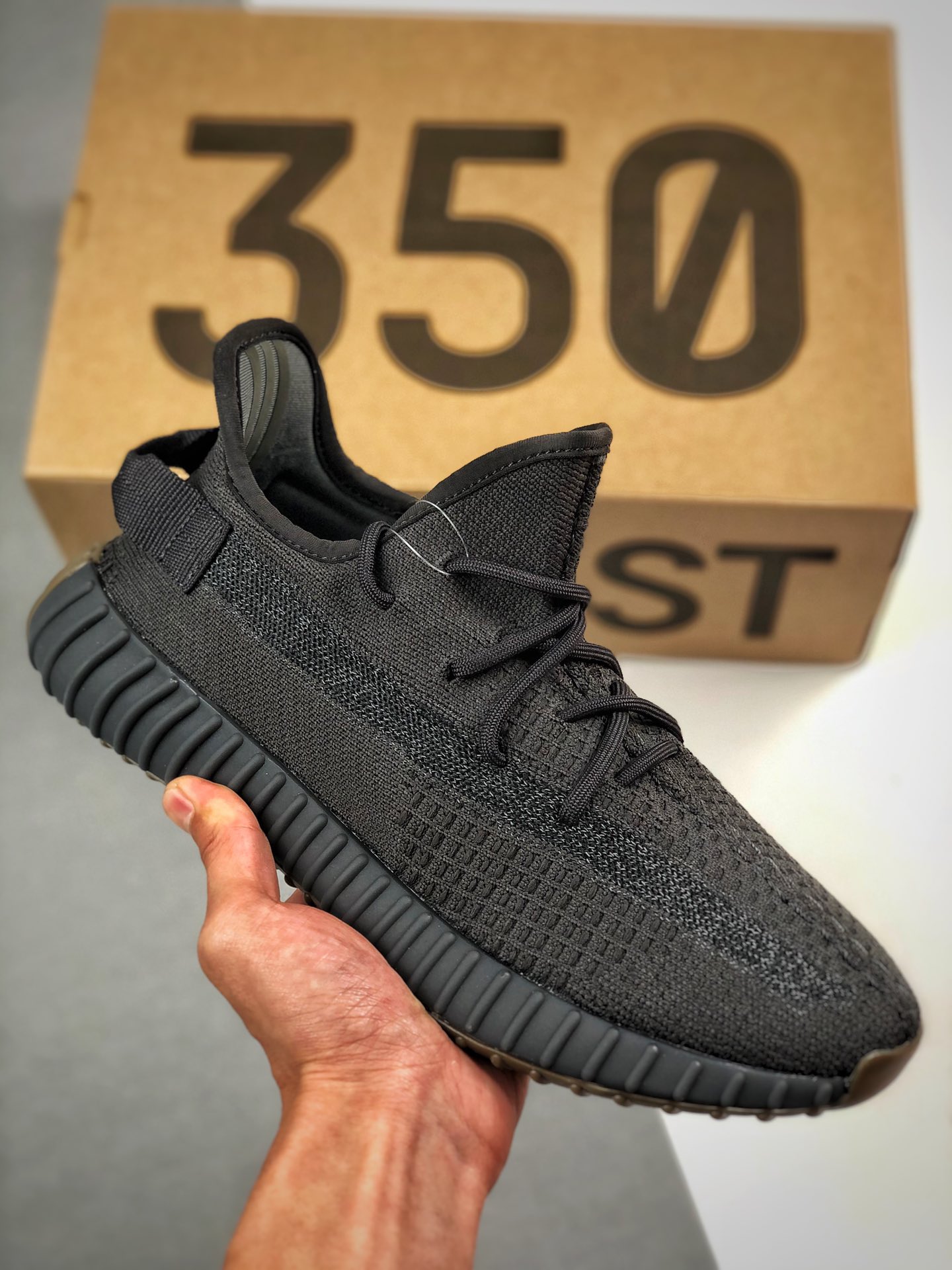 Suministro terminal Adidas Yeezy 350 Boost V2 "Cinder Reflective" negro caucho, lateral transparente cielo es…