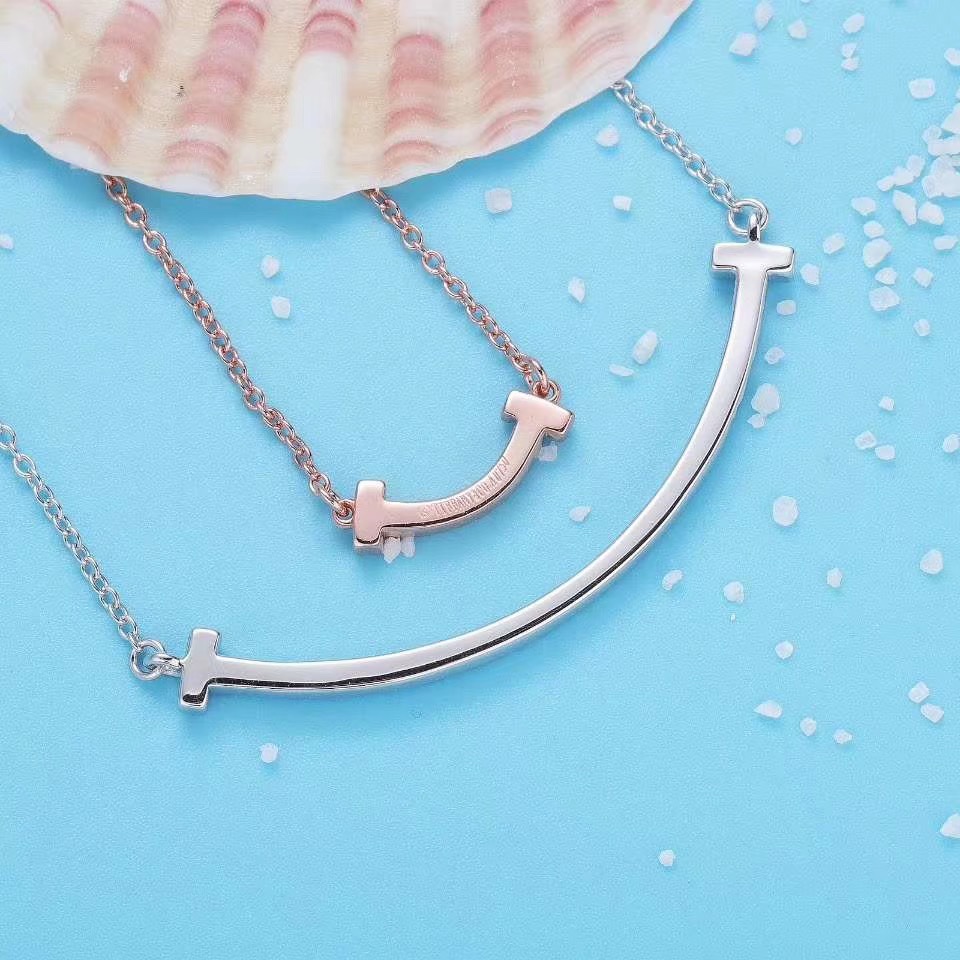 Tiffany & Co. Tiffany&Co. T 系列Smile 项链 纯银