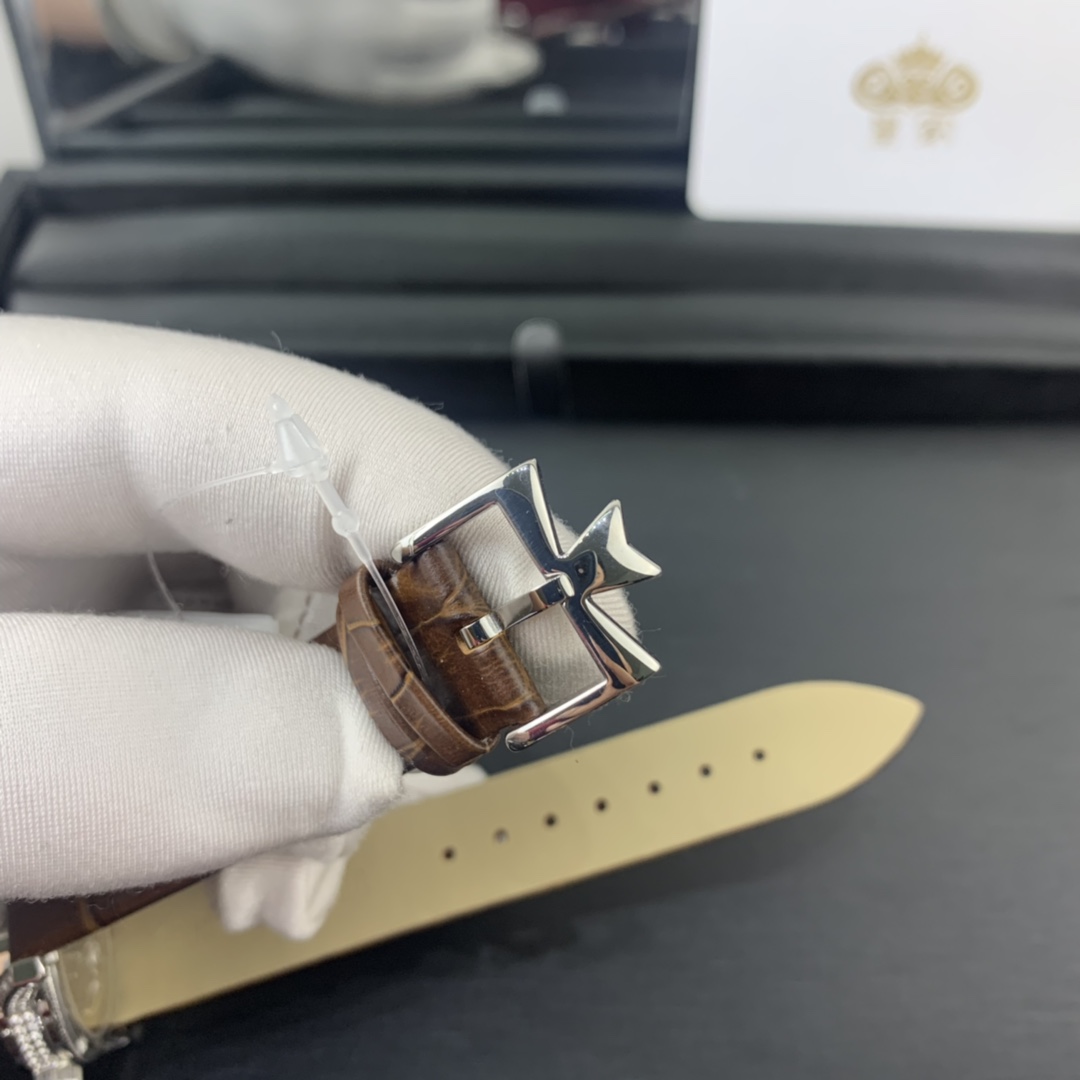 Vacheron Constantin 皇家 江诗丹顿传袭系列女款腕表