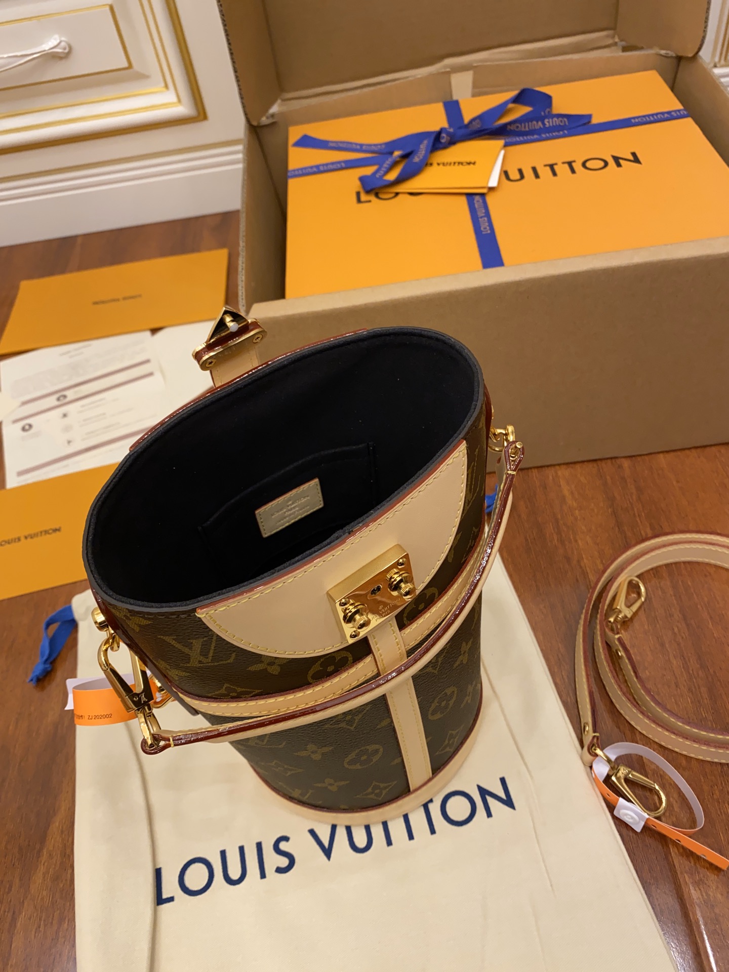 Louis Vuitton LV Duffle Bag 薯条包 M43587